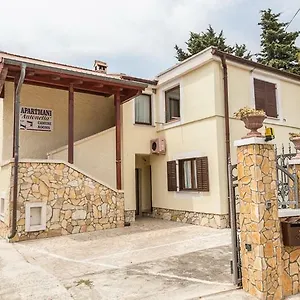 apartmani-antonella.in-istria.net/